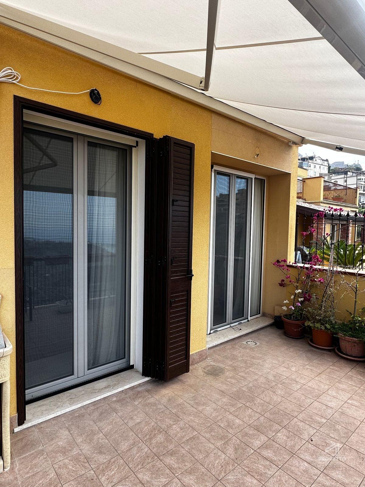 Zanzariere, realizzazione 2 di 3 — Progetto Tenda